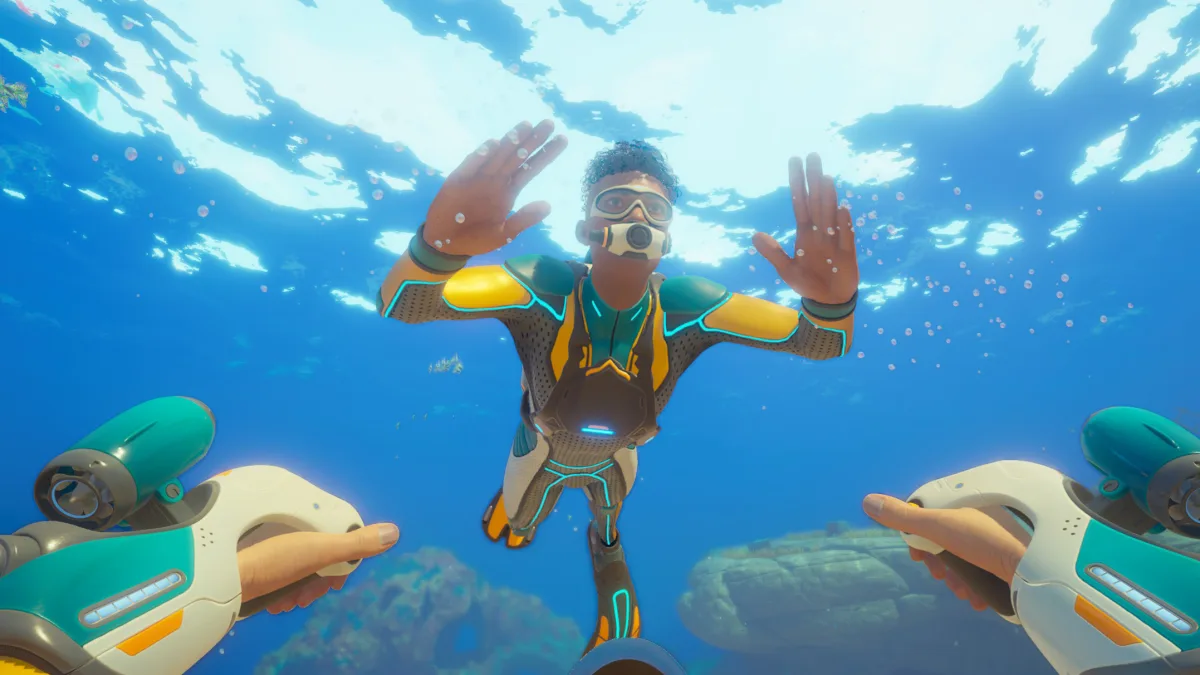 Image 29: A scubadiver