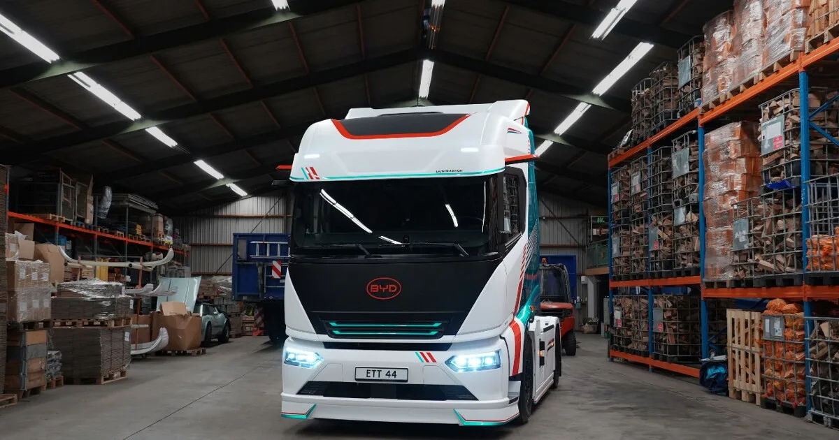 BYD Eiropā izaicina Tesla Semi ar 600 kilometru darbības rādiusa elektrisko kravas auto