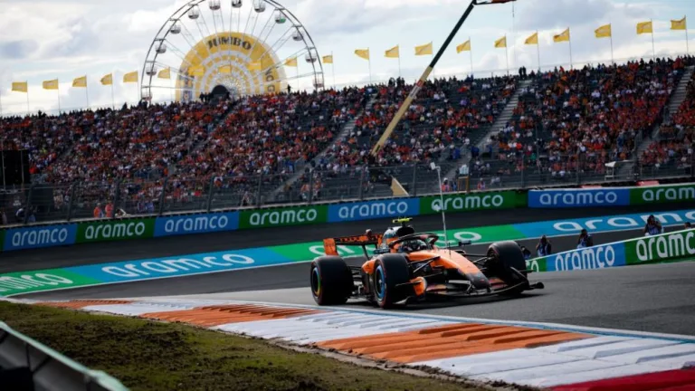 Noriss pārspēj "Mercedes" pilotus un izcīna pole position Zandvortā
