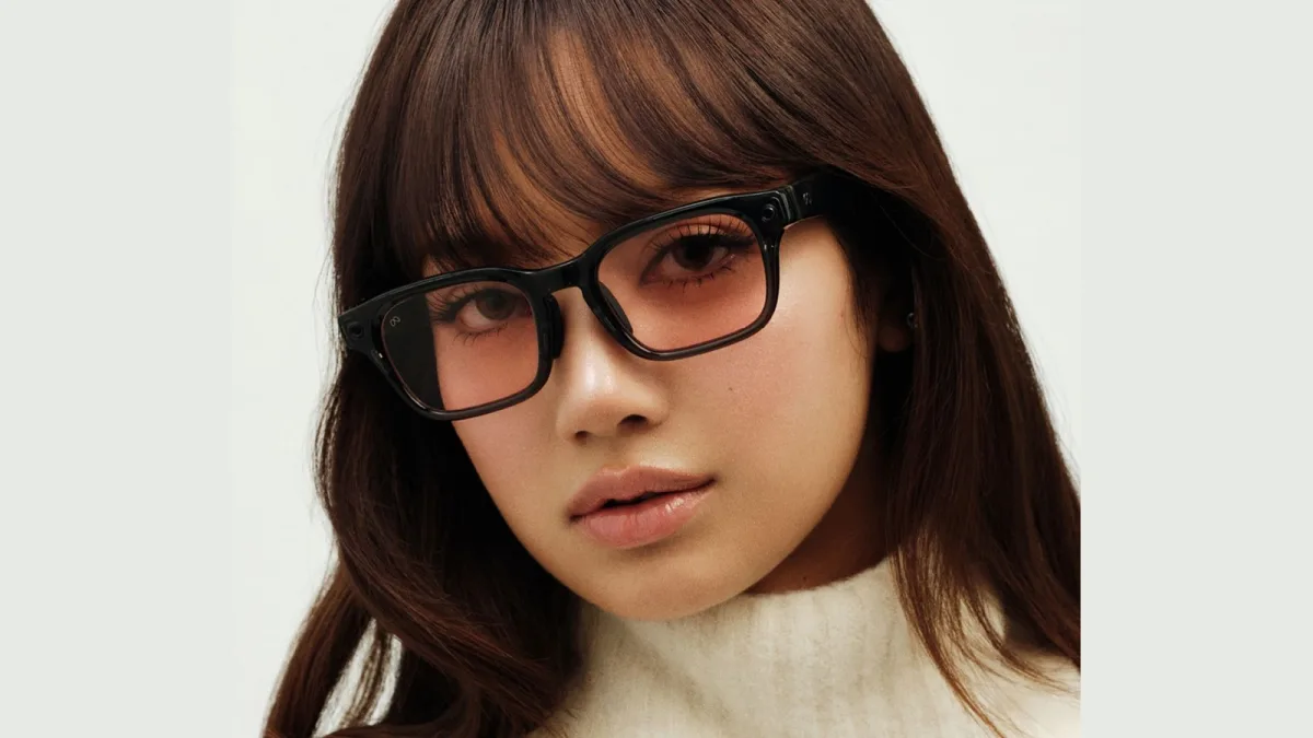 K-pop zvaigzne Liza kopā ar Meta izlaiž 399 dolāru viedās brilles ar mājdzīvnieku piekariņiem