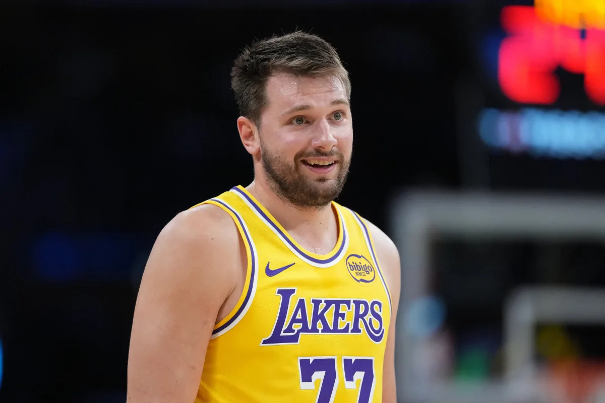 Luka Dončičs par sapņu pretinieku izvēlas NBA leģendu Maiklu Džordanu