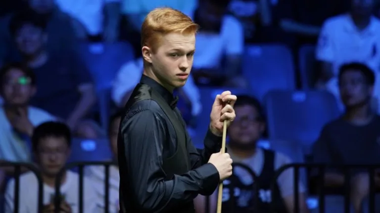 Žižins “English Open” pirmajā kārtā piekāpjas bijušajam pasaules čempionam Mērfijam