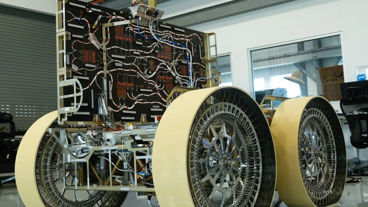 NASA misija uz Mēness nogādās HPE datoru autonomai navigācijai un kartēšanai