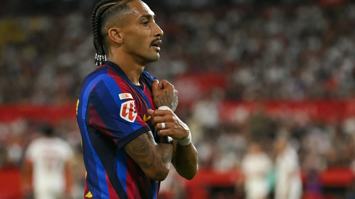Rafinja ar trim bumbām pārspēj Mesi rekordu, bet Barselona neļauj viņam panākt Ronaldu