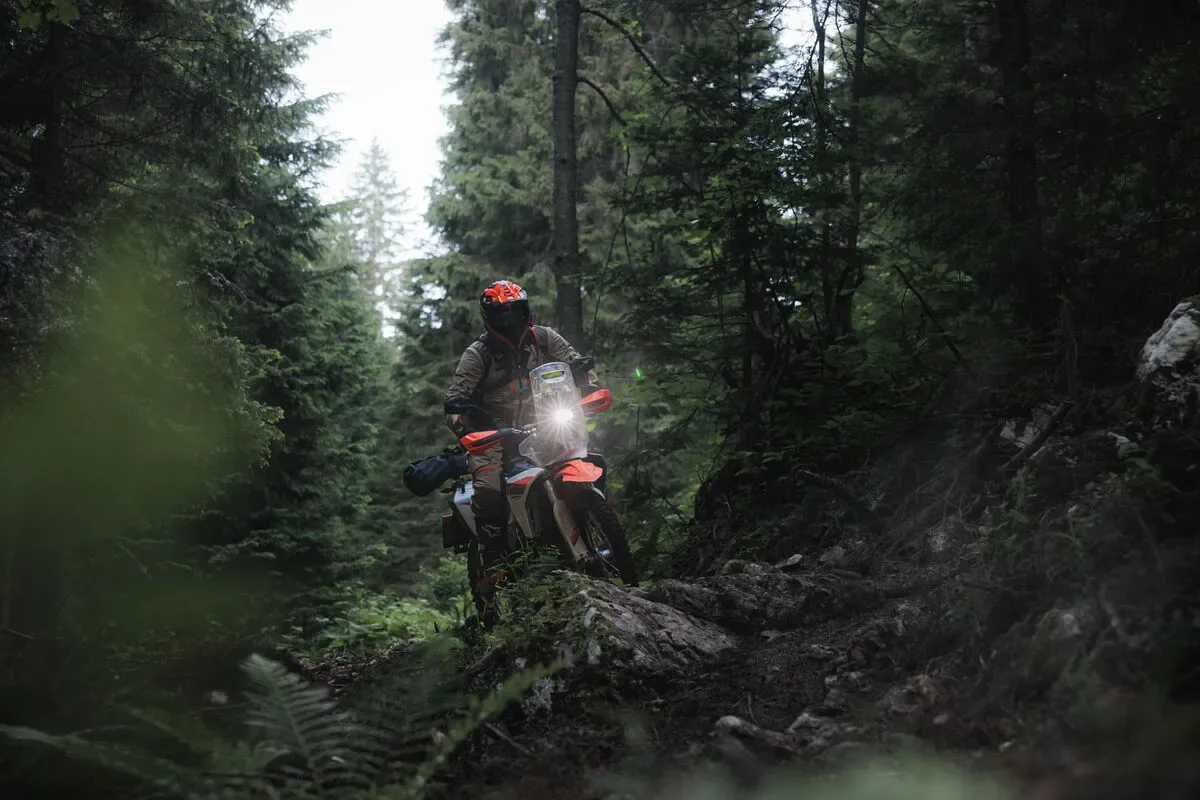 The 690 Rally is powered by the LC4 single-cylinder engine found on the 690 Enduro