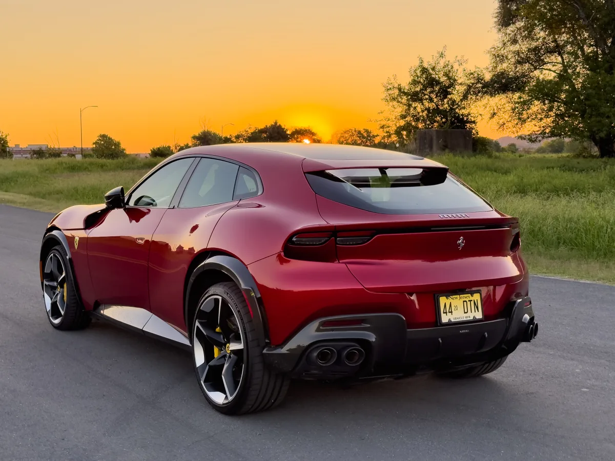 Ferrari Purosangue nav SUV: V12 jauda, četras sēdvietas un cena līdz 576 544 dolāriem