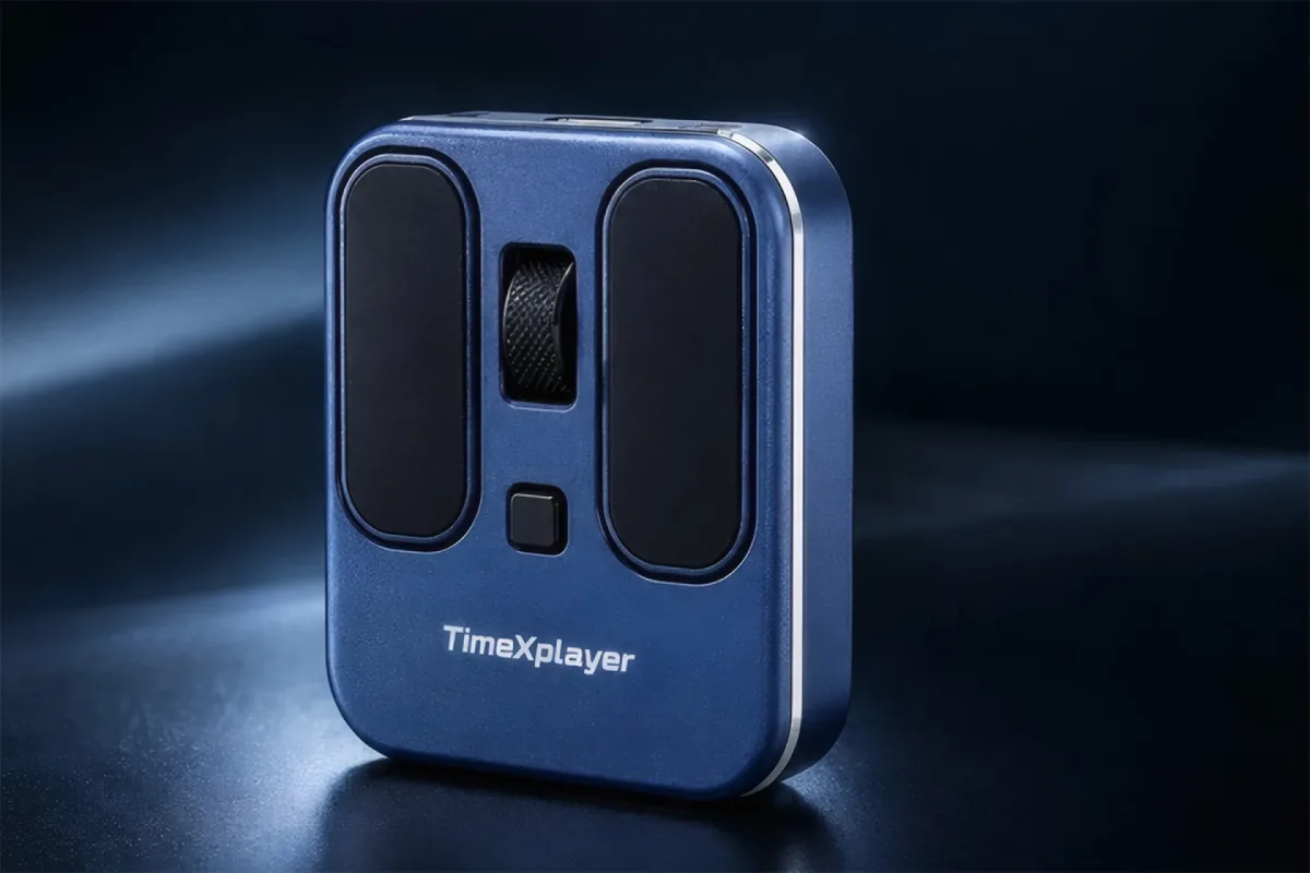 Kabatas izmēra TimeXplayer V2 pele darbojas arī kā TikTok tālvadības pults