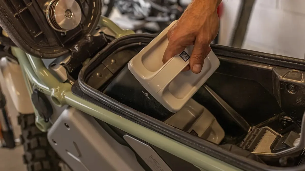LiveWire elektriskais motocikls ļaus apgūt tiesības bez sajūga un pārnesumu pārslēgšanas