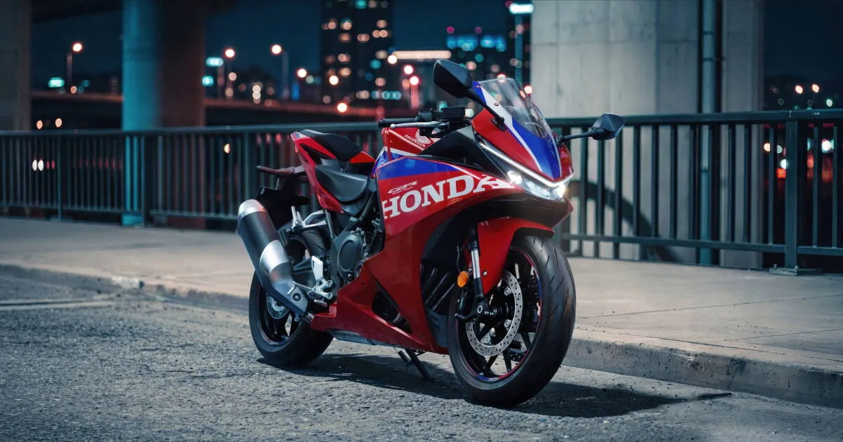 Honda prezentē CBR500R FOUR: 70 ZS četrcilindru sporta motociklu, kas nonāks arī Rietumu tirgū