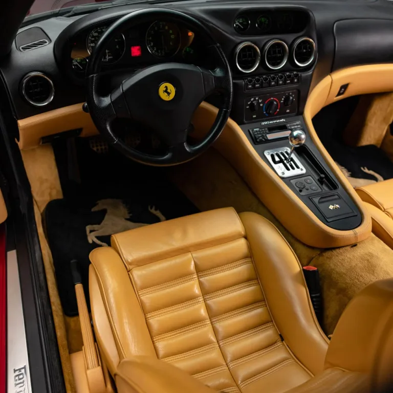 Maikla Džordana Ferrari 550 Maranello izsolē pārdots par rekordaugstiem 2,7 miljoniem dolāru