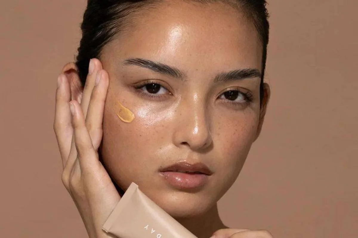 Airyday's Golden Glow Dreamscreen SPF is the ultimate UV protection-primer hybrid
