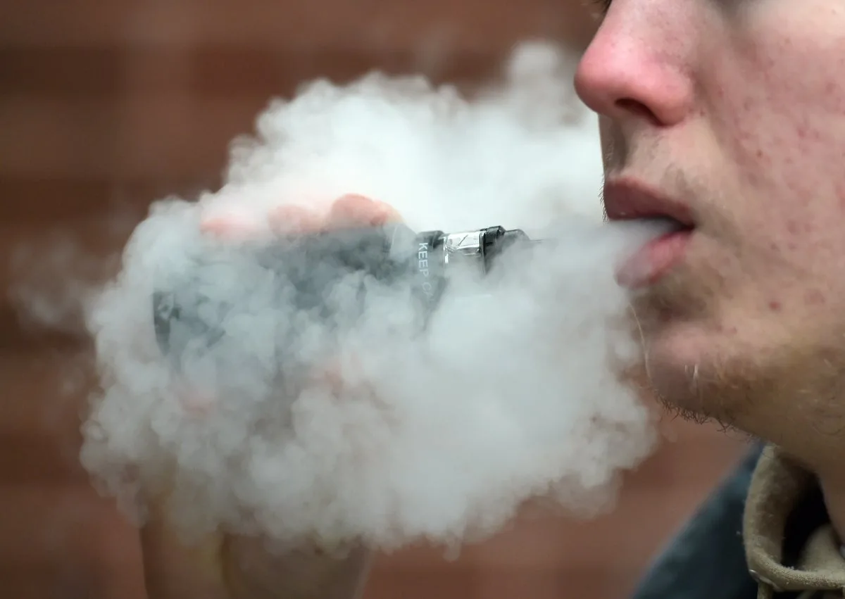 Smokers more likely to quit by using vapes compared to nicotine gum and patches, new study finds