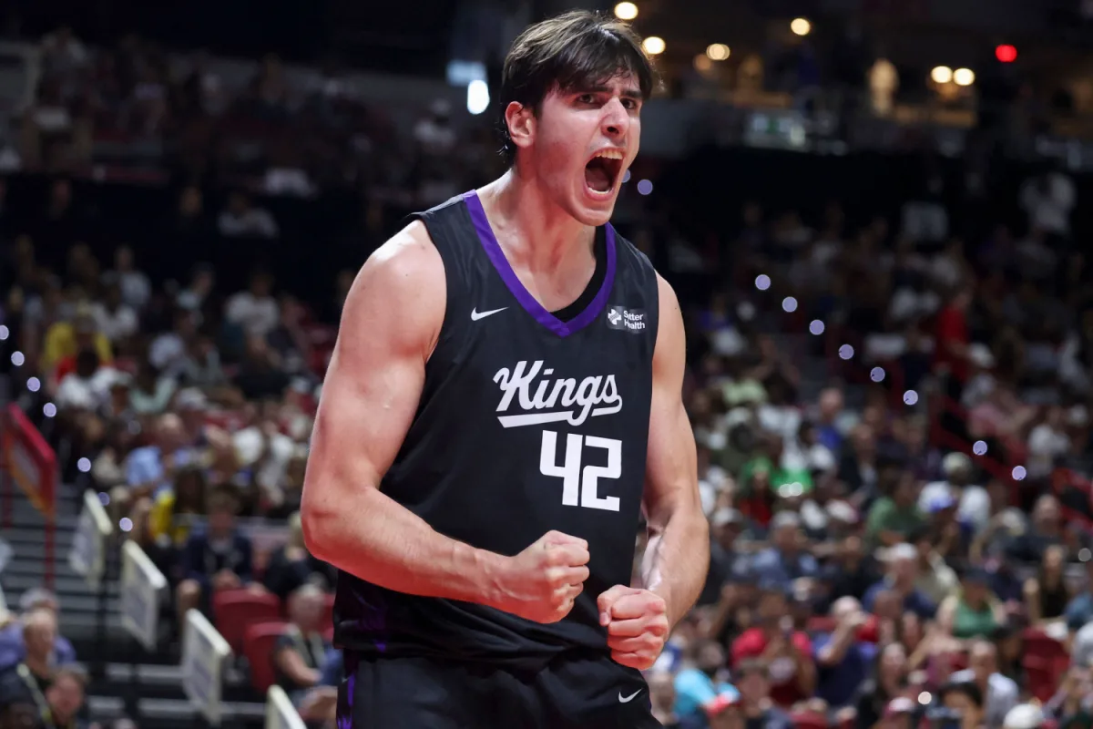 Sakramento “Kings” atklāj Mak­sima Reno ceļgala traumas nopietnību