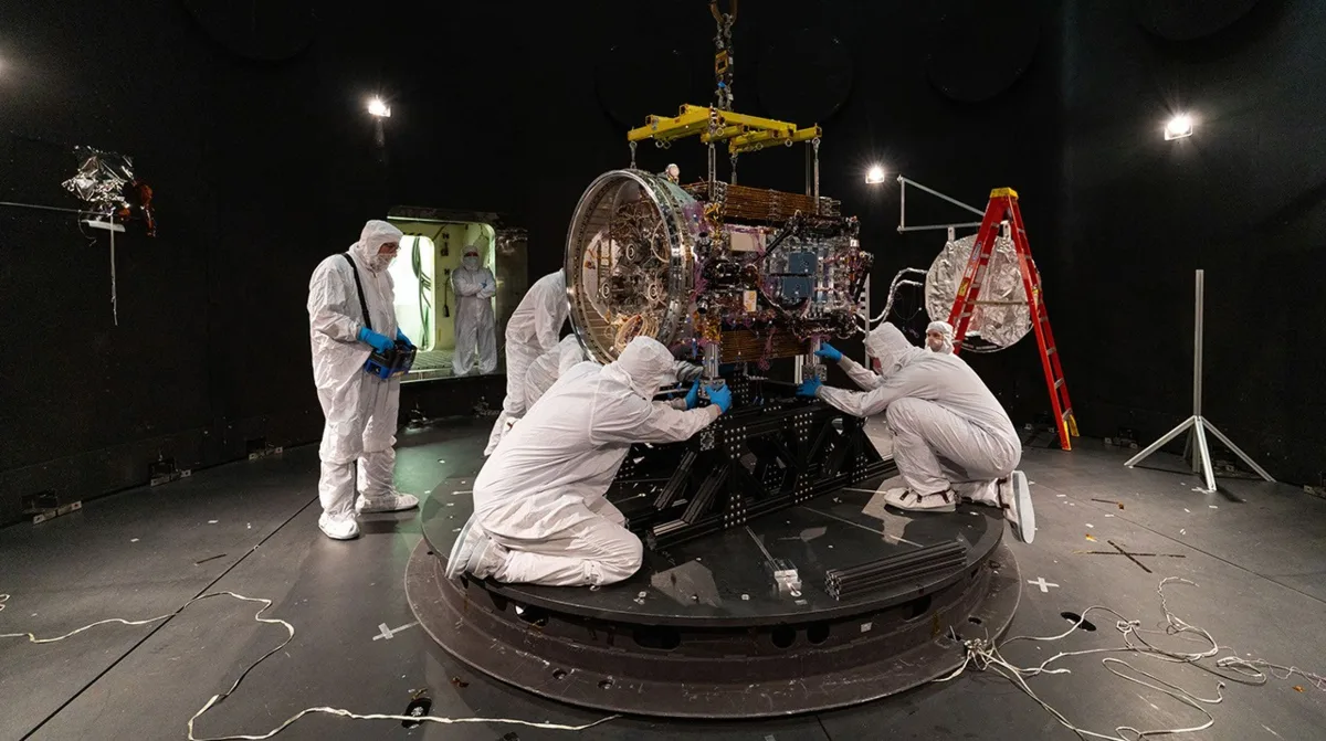 NASA mēģinājums izglābt Swift observatoriju neizdevās, taču parādīja lētāku satelītu apkalpošanas ceļu
