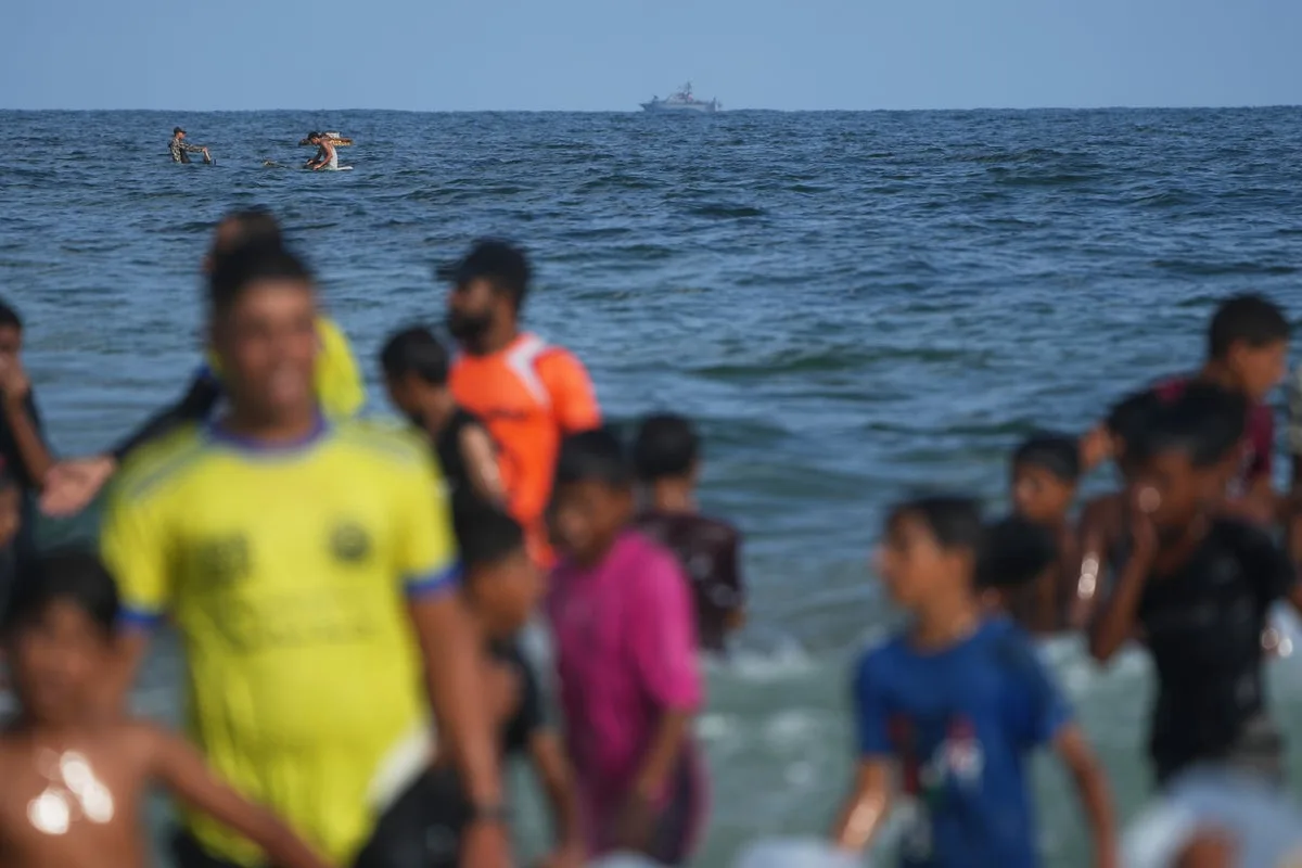 Rietumkrastā apšaudē nogalināts palestīniešu pusaudzis; spriedze reģionā pieaug