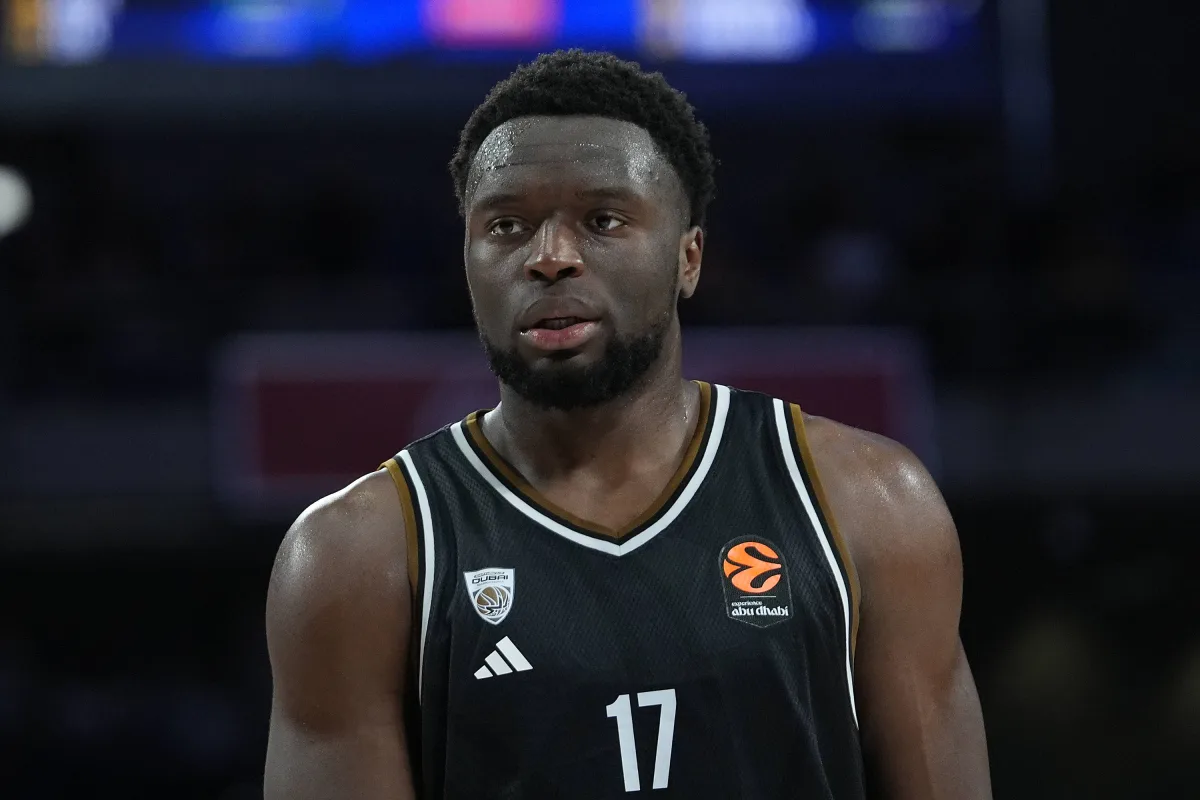 Mfiondu Kabengele (≈€3M EUR | ≈$3.5M)