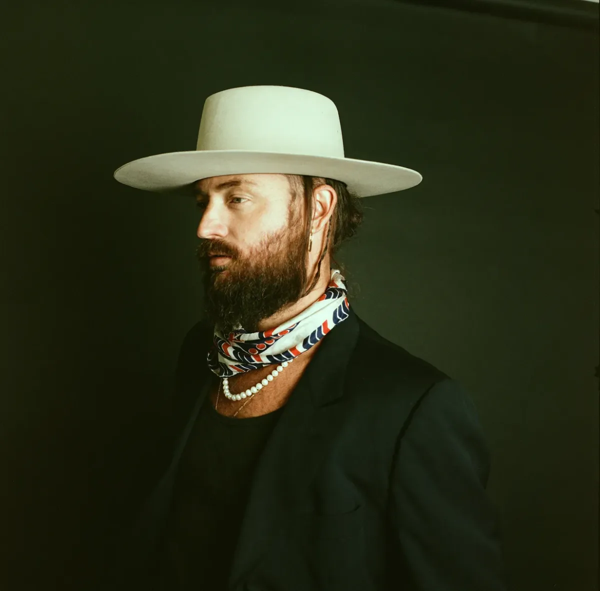 “Grammy” nominants RY X nākamgad ar jauno albumu “Dusk” uzstāsies Rīgā