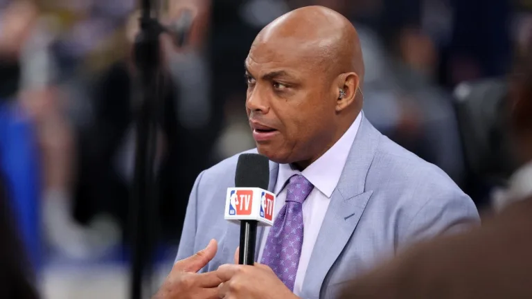Čārlzs Bārklijs pēc 2026./27. gada sezonas varētu noslēgt darbu “Inside the NBA”