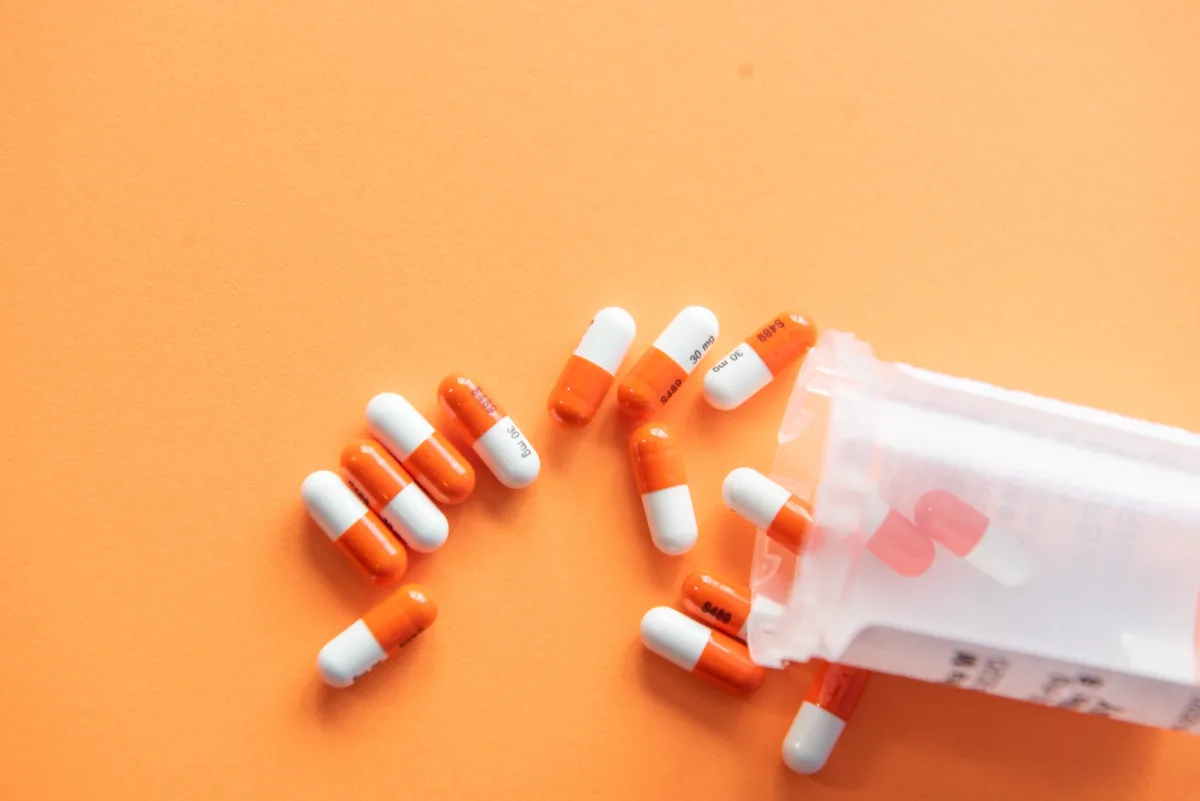 MI no gandrīz 7000 zālēm atlasa kandidātus pret antibiotikām rezistentu pneimokoku