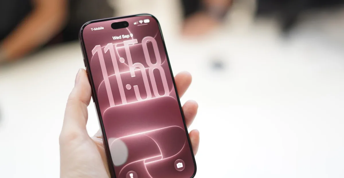 Apple izlaiž iOS 27 ar būtiski pārveidotu Siri AI