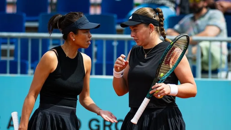 Ostapenko un Šei “US Open” pirmajā kārtā uzvar horvātu duetu