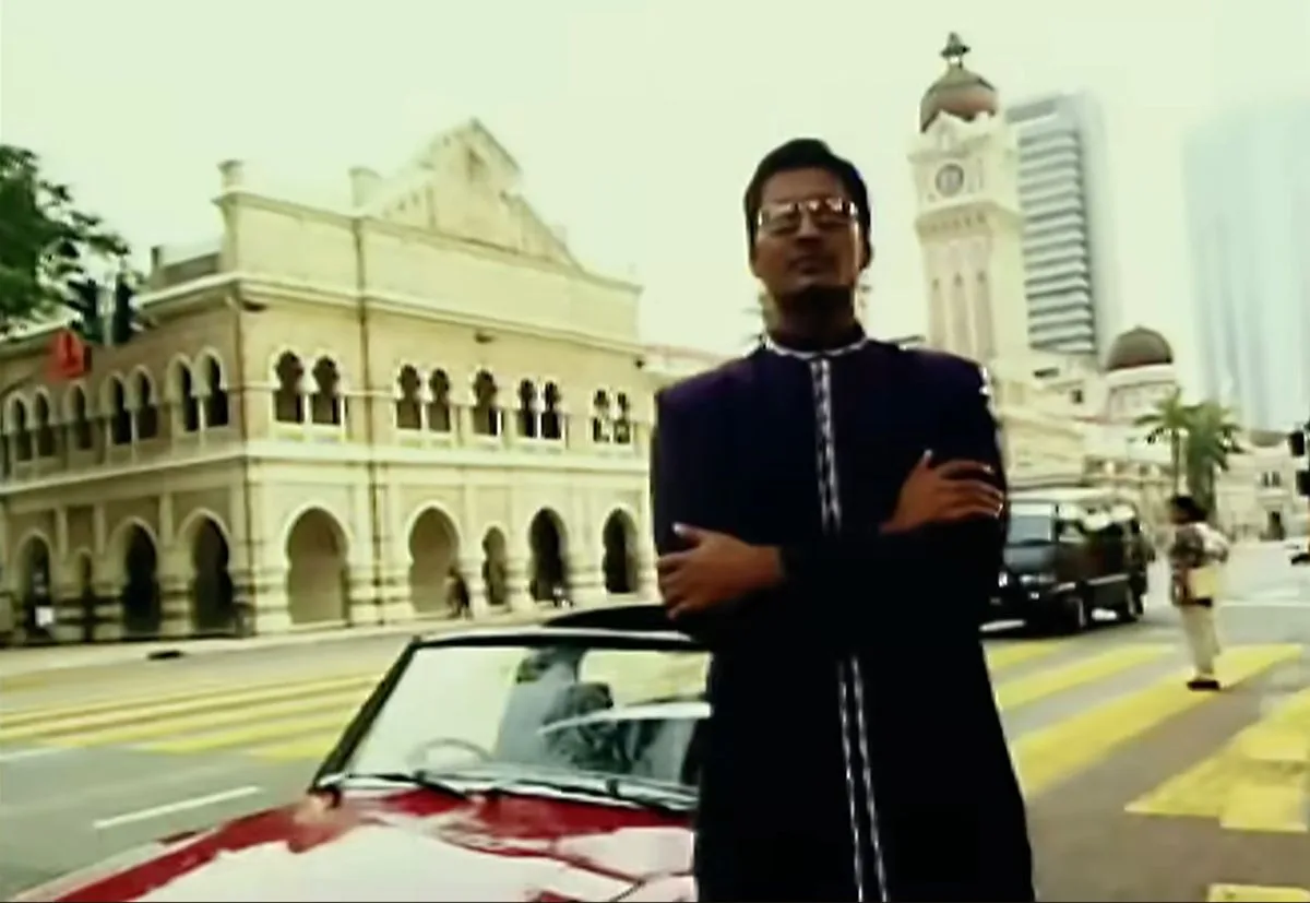 Image 10: Mundian To Bach Ke
