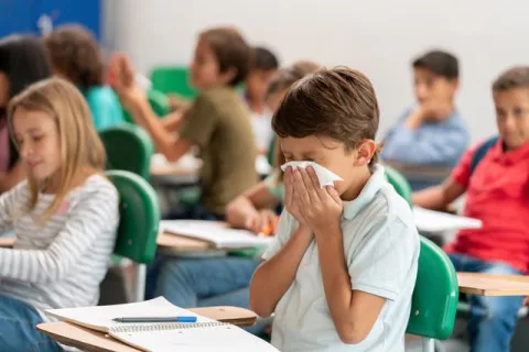 Deli šogad reģistrēti vairāk nekā 1400 H1N1 gadījumu: kādas pazīmes nedrīkst ignorēt