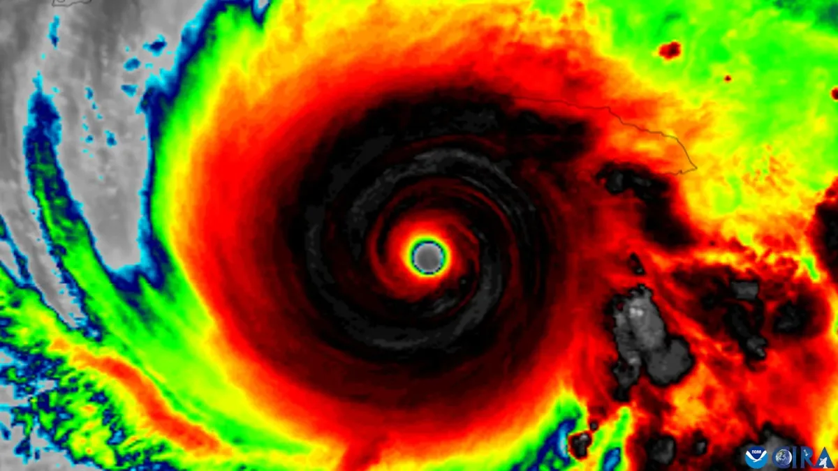 Hurricane Hunters nosauc četras pazīmes, kas liecina par tropiskā ciklona nostiprināšanos