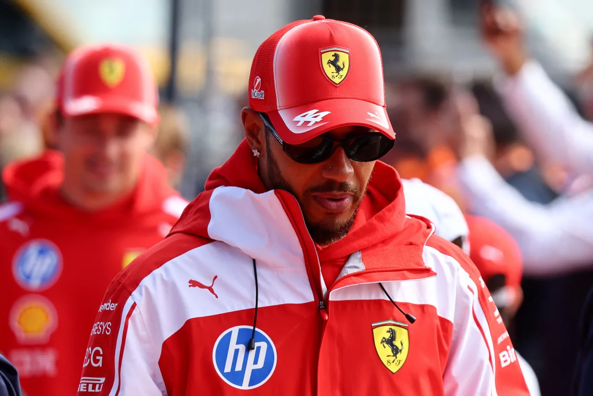 Hamiltons aicina Ferrari novērst kļūdas: ar ceturto vietu tituliem nepietiek