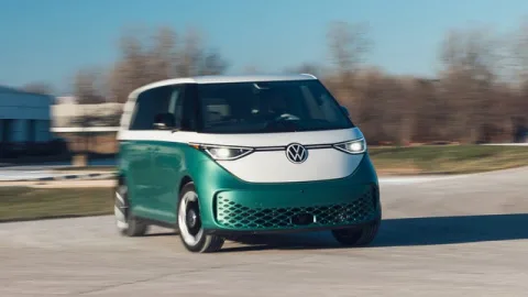 Volkswagen atliek ID.Buzz atgriešanos ASV tirgū līdz 2028. modeļa gadam